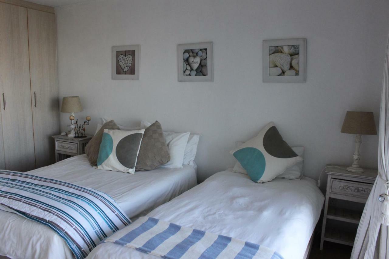 Oyster Bay Beach House Esterno foto